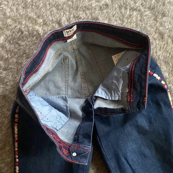 Love Ellen Degeneres dark blue embroidered floral trim loose hem high rise jeans - Picture 8 of 16